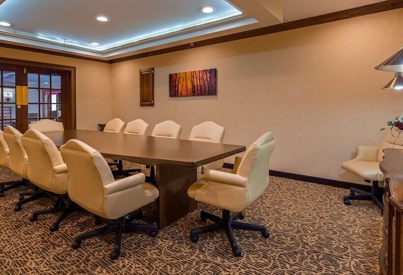 فندق The Inn At Tree City, Bw Signature Collection