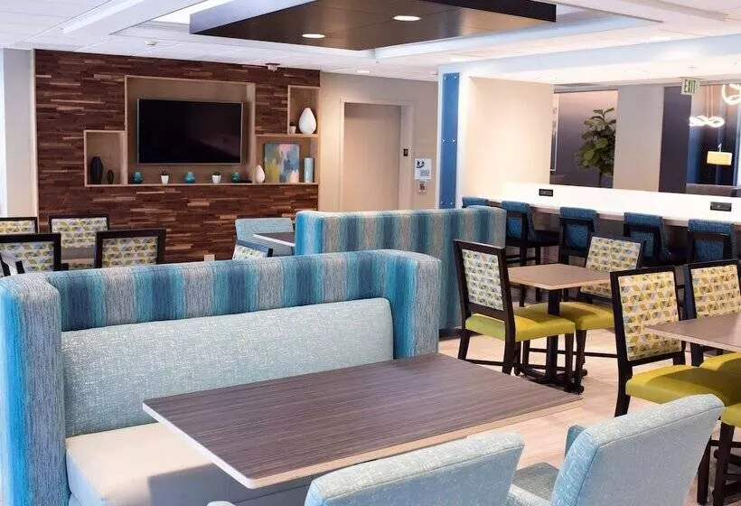 Holiday Inn Express Hotel & Suites Conover   Hickory Area, An Ihg