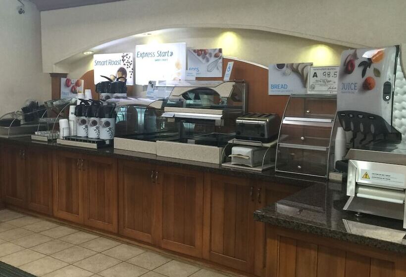 Holiday Inn Express Hotel & Suites Conover   Hickory Area, An Ihg