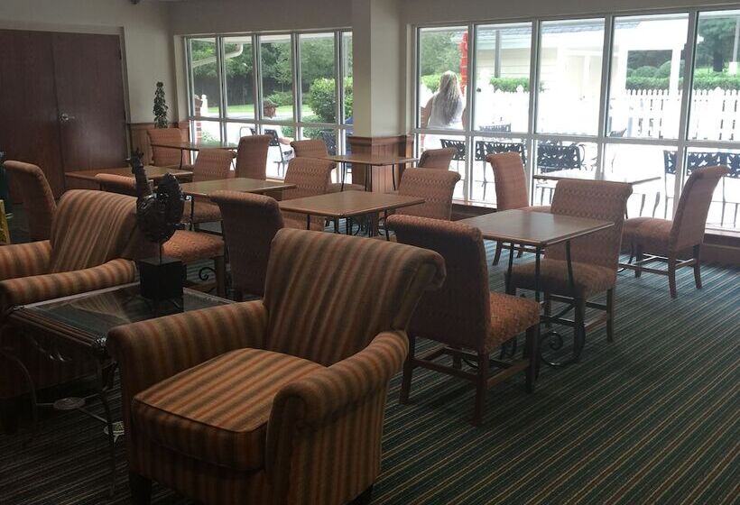 Holiday Inn Express Hotel & Suites Conover   Hickory Area, An Ihg