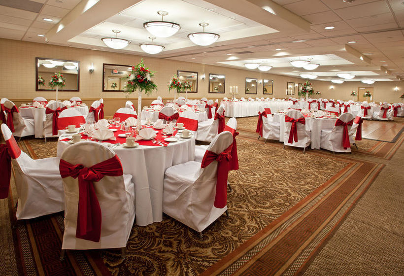 فندق Monroeville Plaza