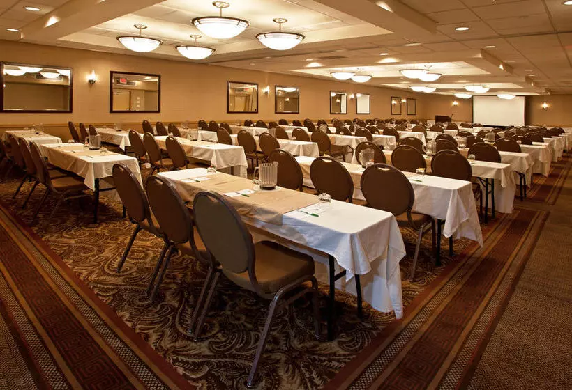 호텔 Monroeville Plaza