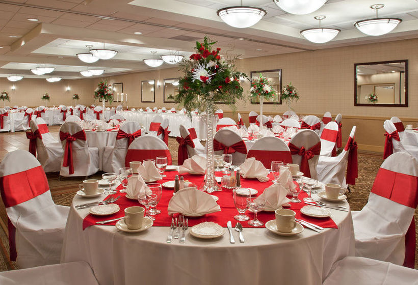 فندق Monroeville Plaza