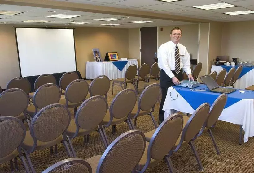 호텔 Monroeville Plaza