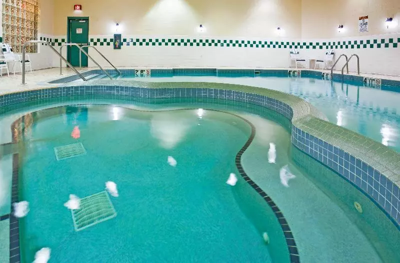 ホテル Holiday Inn & Suites Downtown La Crosse