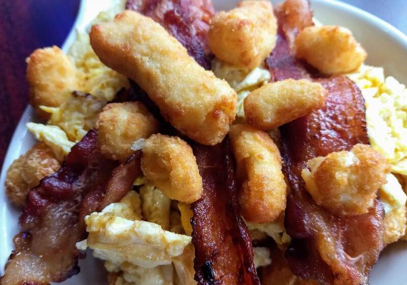 בית מלון כפרי Holiday Inn & Suites Downtown La Crosse