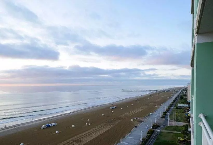 هتل Holiday Inn Va Beach Oceanside 21st St, An Ihg
