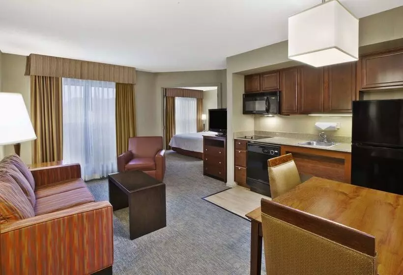 Отель Homewood Suites By Hilton Daytonfairborn