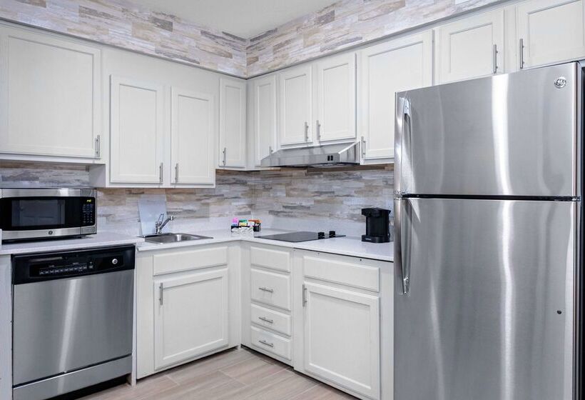 호텔 Homewood Suites By Hilton Ft. Worthbedford