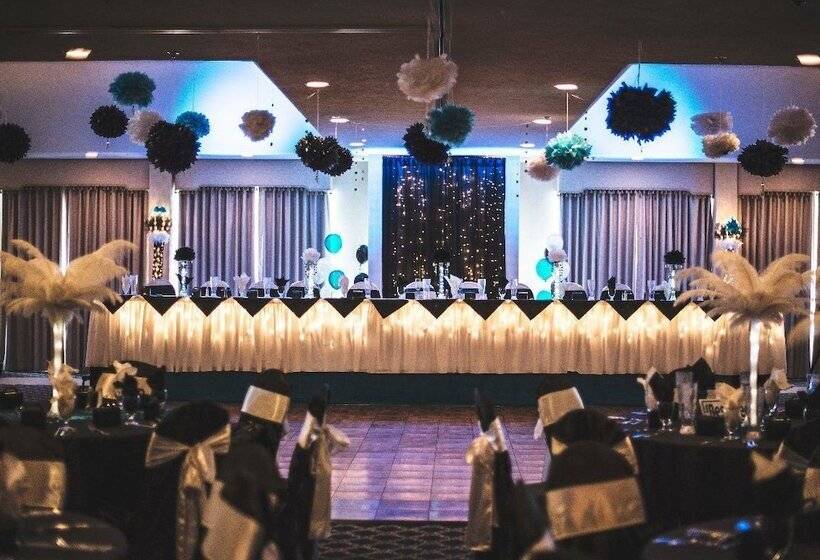 هتل Lakeside Resort & Conference Center