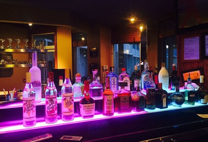 هتل Lakeside Resort & Conference Center