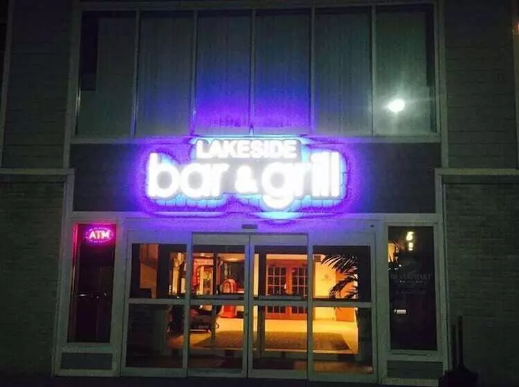 Отель Lakeside Resort & Conference Center