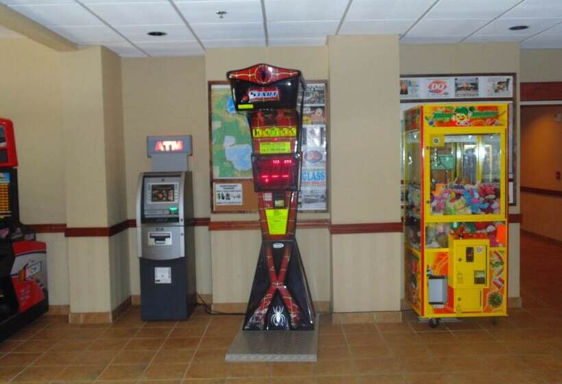 هتل Lakeside Resort & Conference Center