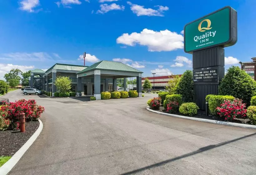 Отель Quality Inn