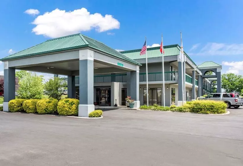 Отель Quality Inn