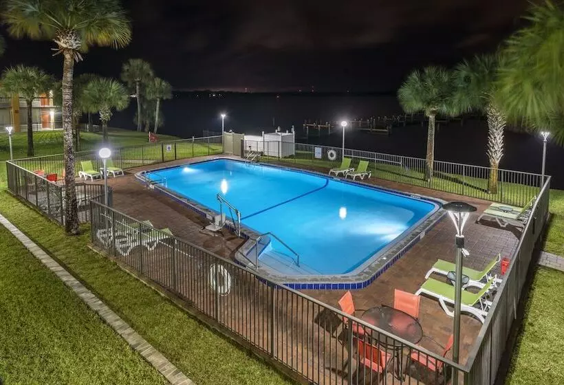 ホテル Quality Inn And Suites Palatka Riverfront