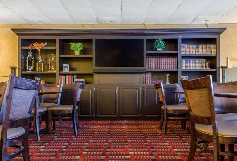 ホテル Quality Inn University Area