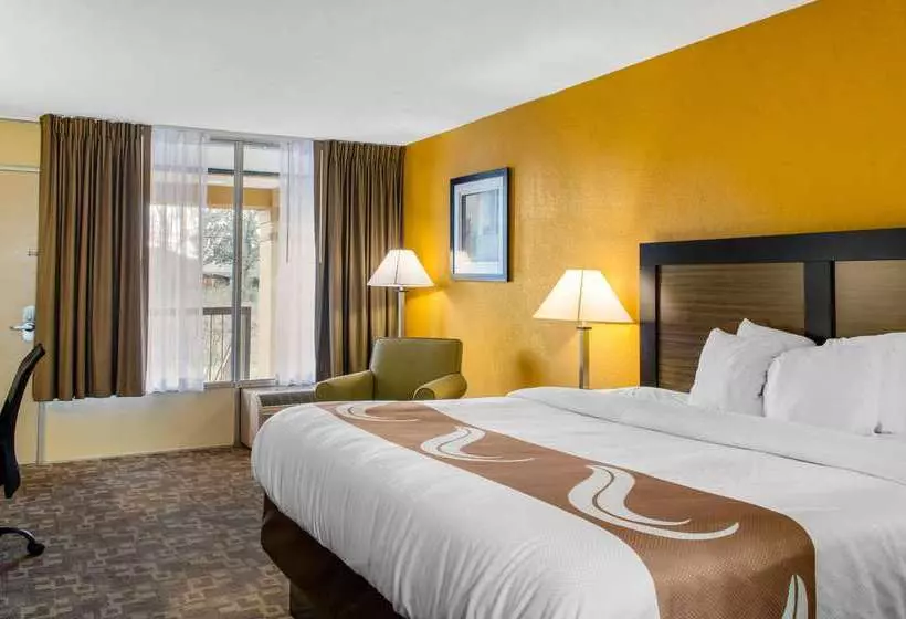 ホテル Quality Inn University Area