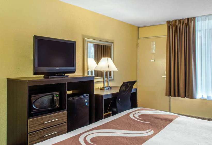 ホテル Quality Inn University Area