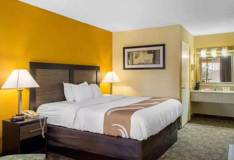 ホテル Quality Inn University Area