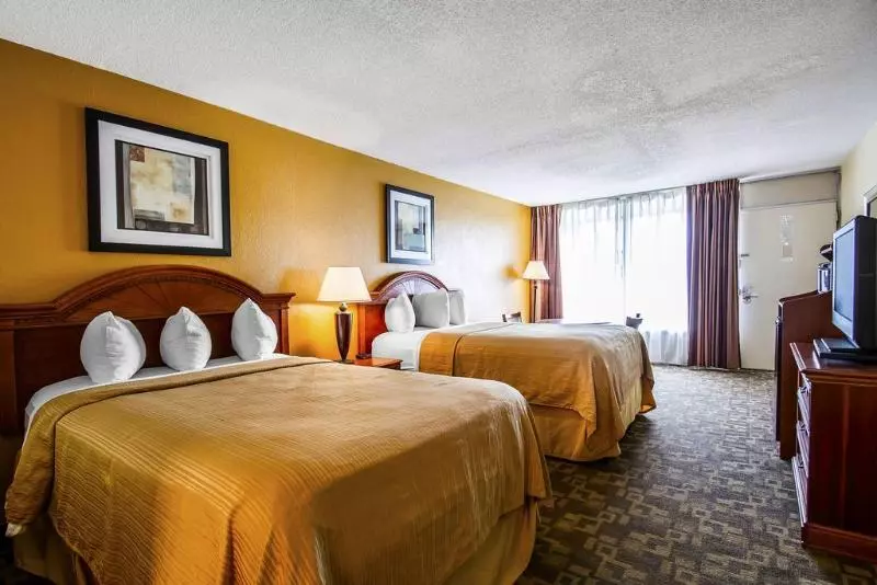 ホテル Quality Inn University Area