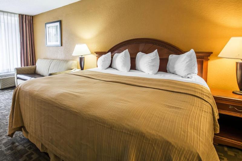 ホテル Quality Inn University Area