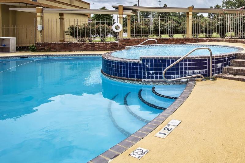 ホテル Quality Inn University Area