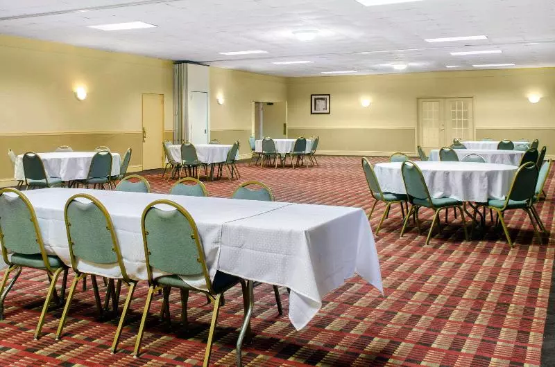 ホテル Quality Inn University Area