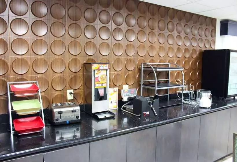 ホテル Wingate By Wyndham Savannah I 95 North