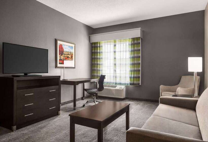 فندق Wingate By Wyndham Savannah I 95 North