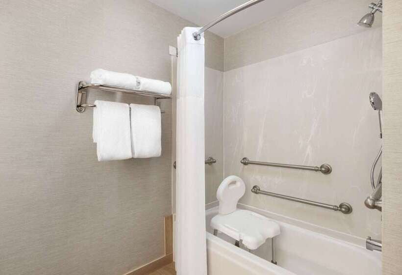 فندق Wingate By Wyndham Savannah I 95 North