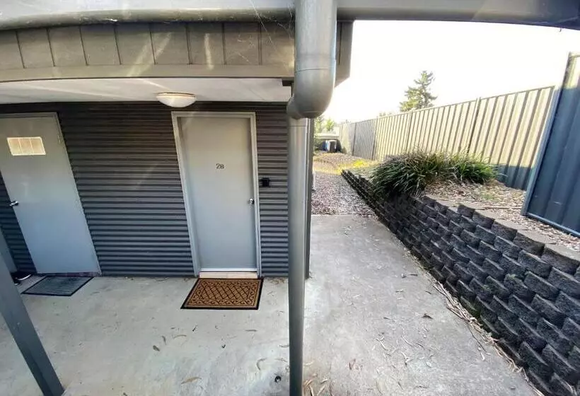 Poley Cow Studio   Lake & Mountain Views L Air Con L Parking