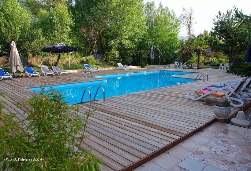 Hotelli Hôtel Sous L Olivier