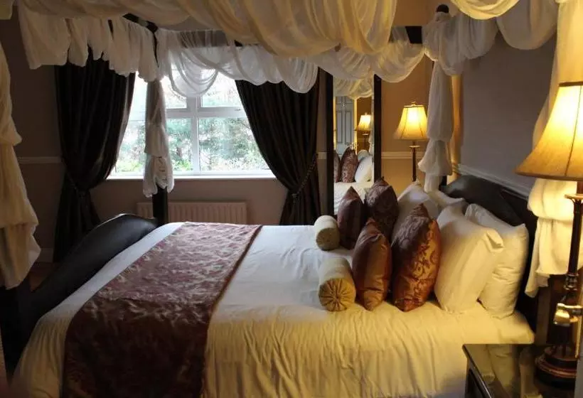 Majatalo Adare Country House