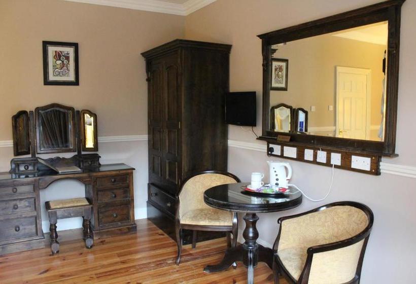 펜션 Adare Country House