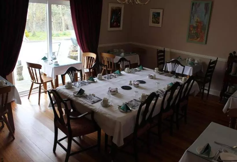 Majatalo Adare Country House