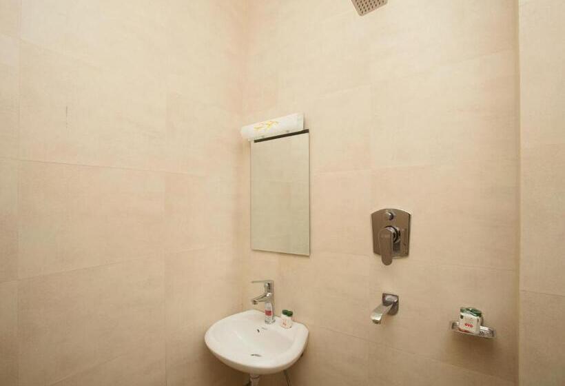 هتل Himchuli By Oyo Rooms