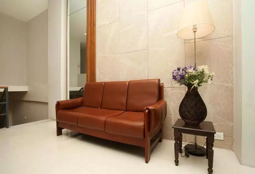 هتل Himchuli By Oyo Rooms