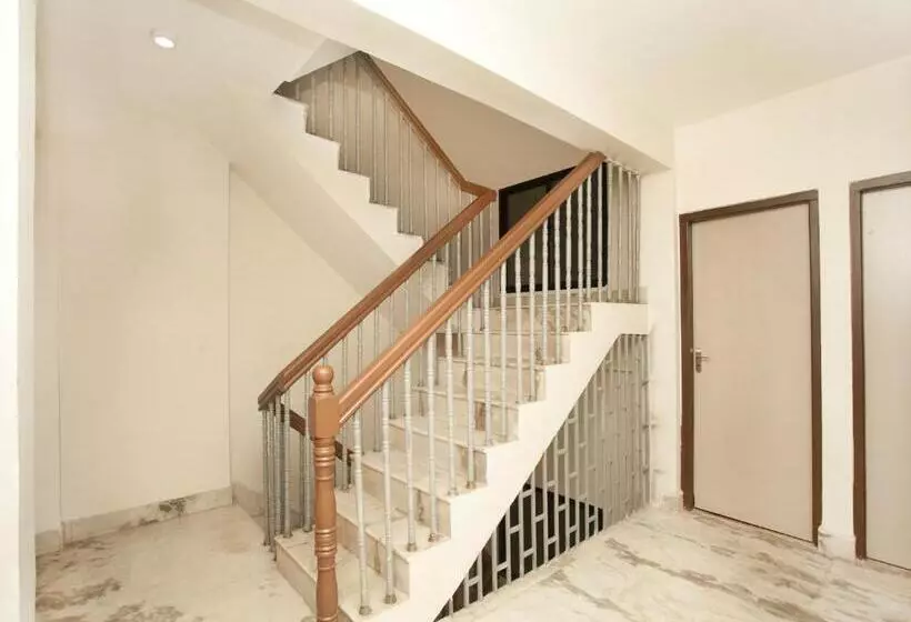 هتل Himchuli By Oyo Rooms