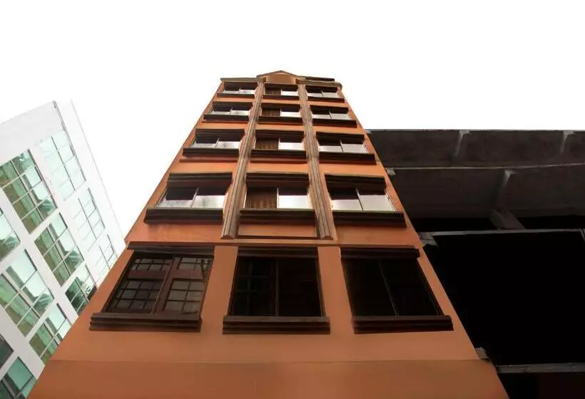 هتل Himchuli By Oyo Rooms