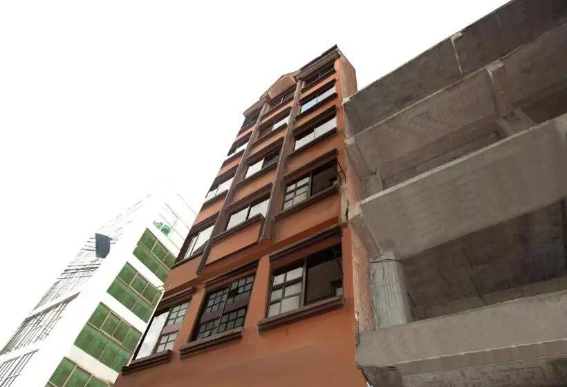 هتل Himchuli By Oyo Rooms