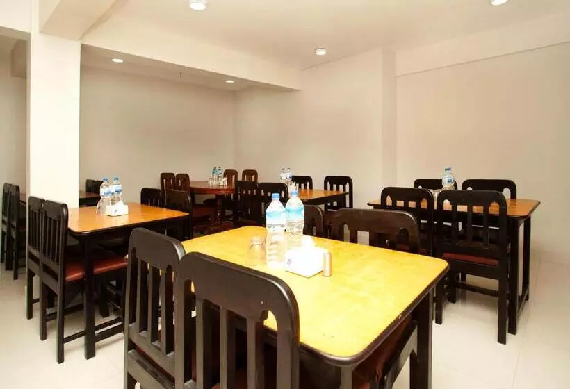 هتل Himchuli By Oyo Rooms