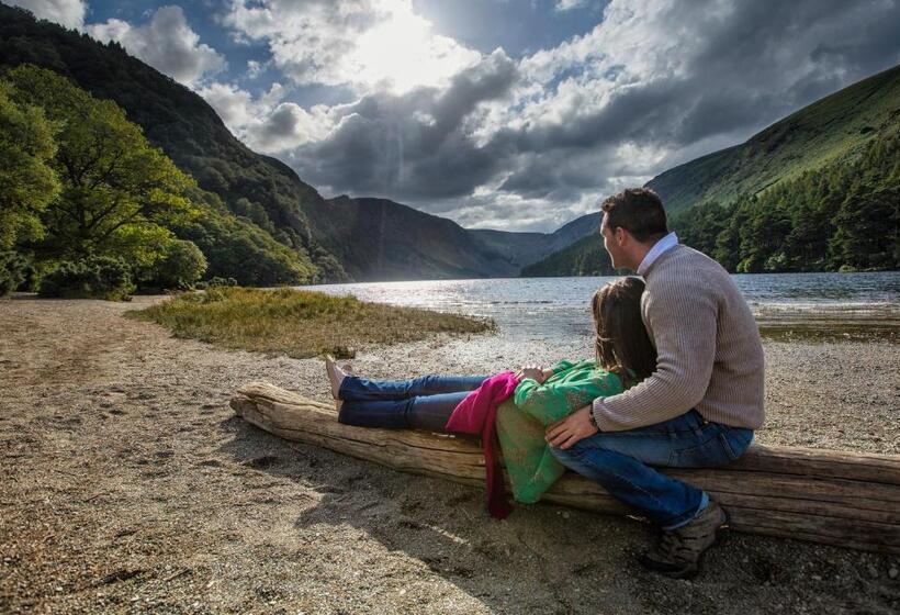 בית מלון כפרי The Lodge At Woodenbridge