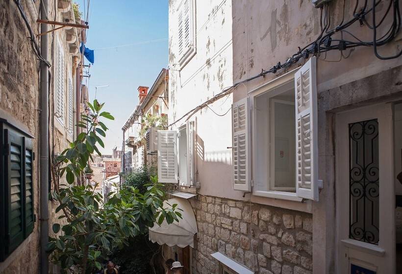 Apartments Noa Old Town