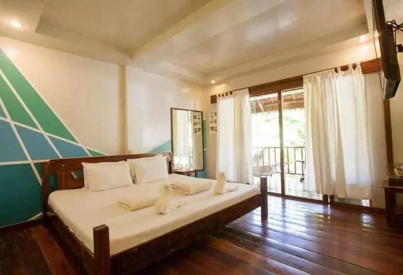 هتل La Luna Island Resort