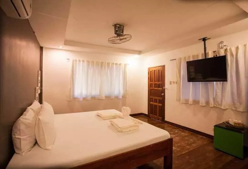 هتل La Luna Island Resort