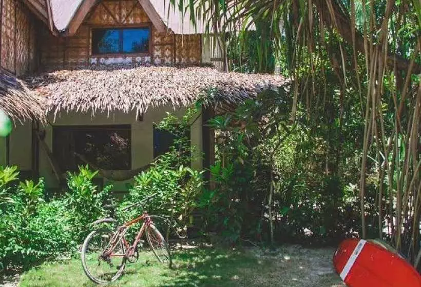 هتل La Luna Island Resort