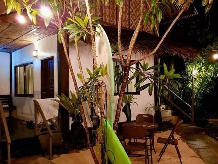 هتل La Luna Island Resort