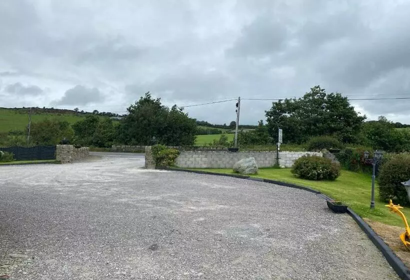 Majatalo Douglasha House V93rx64