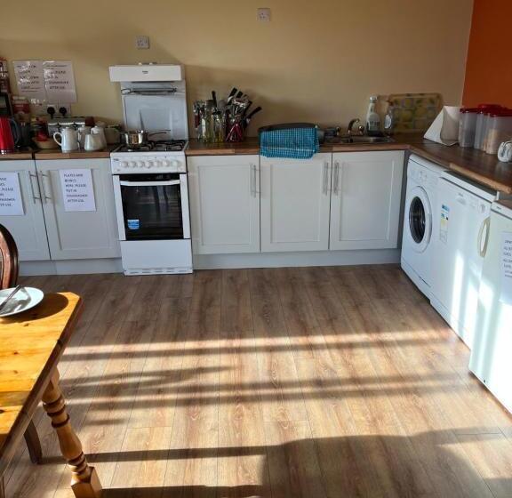 פנסיון Douglasha House V93rx64